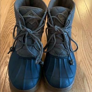 Used Women’s Gray Quilted Sperry Duck Boots